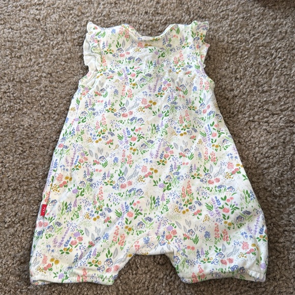 Magnetic Me Flower Romper - Picture 3 of 3